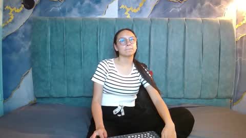 Snapshot of katalina07 chatting on February 24, 2026, 3:32 pm Katalina online show from February 24, 2026, 3:32 pm