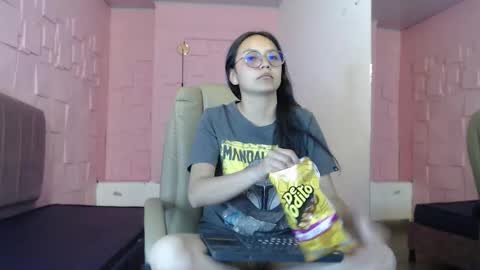 Snapshot of katalina07 chatting on March 19, 2026, 5:39 pm Katalina online show from March 19, 2026, 5:39 pm