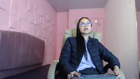 Snapshot of katalina07 chatting on March 30, 2026, 12:28 pm Katalina online show from March 30, 2026, 12:28 pm