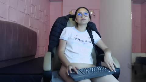 Snapshot of katalina07 chatting on March 31, 2026, 1:55 pm Katalina online show from March 31, 2026, 1:55 pm