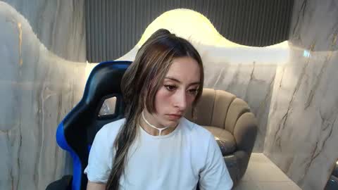 Katalina  online show from March 17, 2026, 8:34 pm