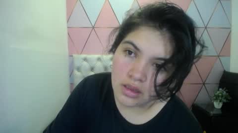 katalina santana25 online show from March 29, 2026, 6:19 pm