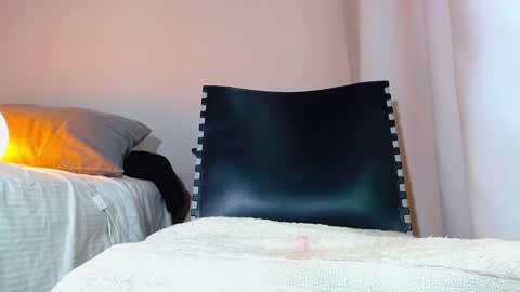 katalinaferreirax online show from December 8, 2024, 3:32 am