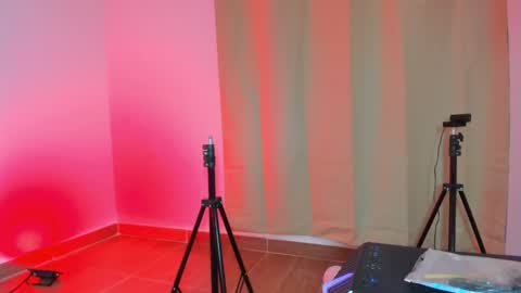 katalinaferreirax online show from April 3, 2026, 1:14 am