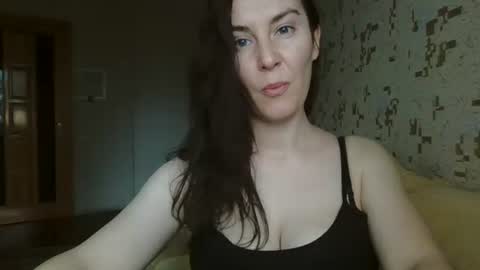 Snapshot of katalinaqe chatting on September 9, 2025, 7:30 am KatalinaQE online show from September 9, 2025, 7:30 am