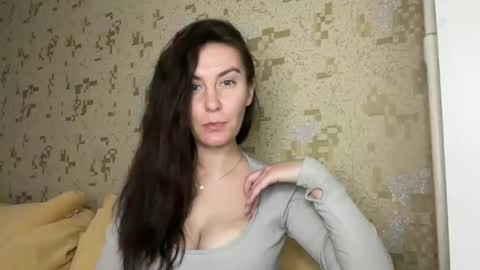 KatalinaQE online show from May 7, 2026, 5:57 am