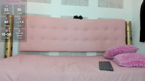   online show from September 28, 2025, 5:35 am