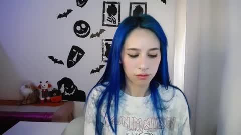 Maca online show from October 22, 2025, 2:39 pm