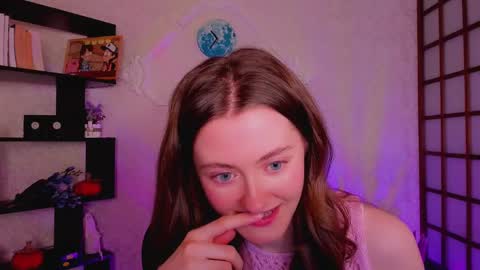 Kate online show from December 19, 2024, 5:18 am