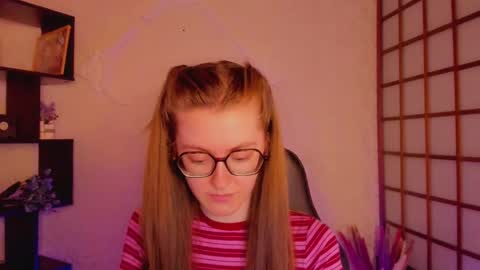 Kate online show from February 25, 2025, 5:08 am