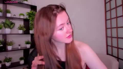 Kate online show from November 20, 2025, 2:34 am