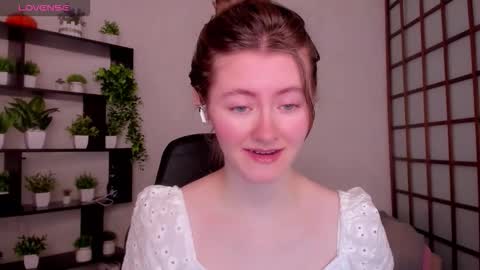 Kate online show from February 18, 2026, 2:51 am