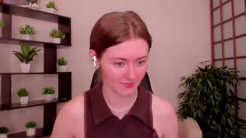 Snapshot of kate_cuddle chatting on August 5, 2026, 2:36 am Kate online show from August 5, 2026, 2:36 am