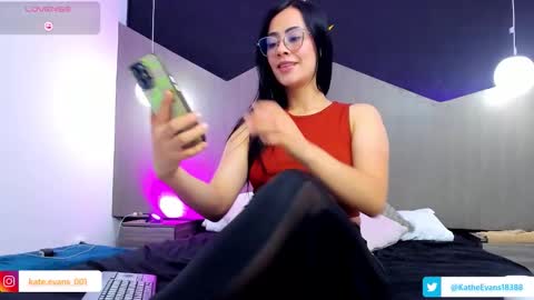 Snapshot of kate_evans1 chatting on February 23, 2026, 1:08 pm Kate Evans online show from February 23, 2026, 1:08 pm