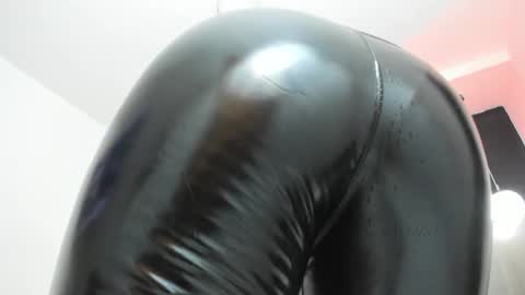 Snapshot of kate_evans1 chatting on March 26, 2026, 10:54 am Kate Evans online show from March 26, 2026, 10:54 am