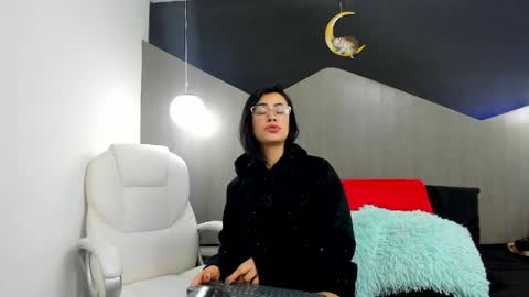 Snapshot of kate_evans1 chatting on April 6, 2026, 10:16 am Kate Evans online show from April 6, 2026, 10:16 am