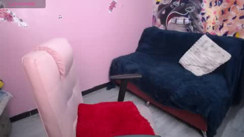 Snapshot of kate_lawrence_ chatting on February 7, 2025, 5:41 am kate_lawrence_ online show from February 7, 2025, 5:41 am