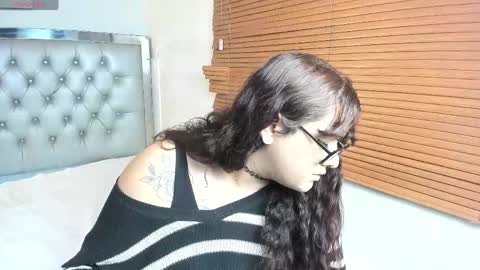 Snapshot of kate_pickman chatting on June 6, 2026, 5:34 am kate online show from June 6, 2026, 5:34 am