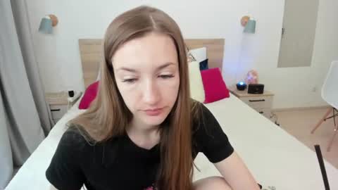 Snapshot of kate_redgar chatting on June 9, 2026, 2:39 pm kate_redgar online show from June 9, 2026, 2:39 pm