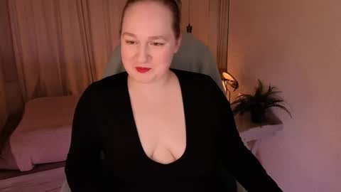 Snapshot of kate_rest chatting on May 20, 2026, 1:28 pm Kate Follow me dear online show from May 20, 2026, 1:28 pm