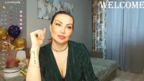 Therapist online show from February 25, 2025, 5:19 am