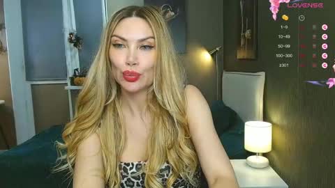 Snapshot of kate_space chatting on April 19, 2026, 6:10 pm Therapist online show from April 19, 2026, 6:10 pm