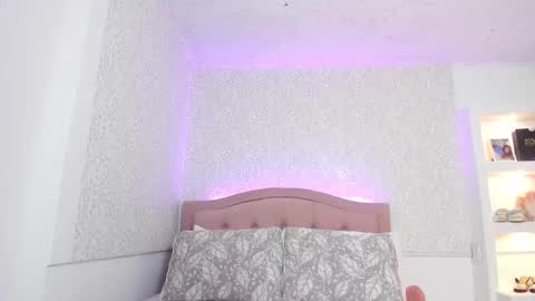 Kate Boisson online show from February 3, 2026, 2:53 am