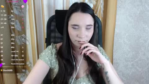 YourKate online show from March 11, 2025, 1:45 pm