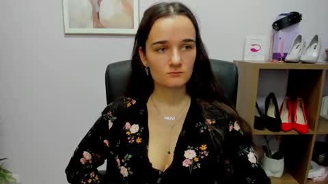 Kate  online show from November 29, 2025, 7:55 am