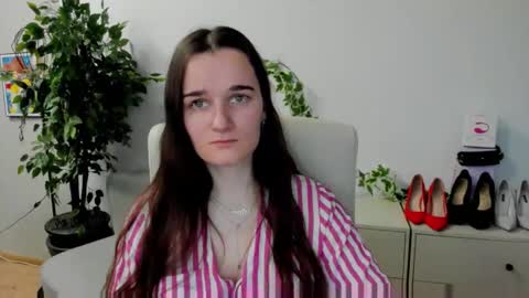 Snapshot of katedesire chatting on February 19, 2026, 2:46 pm Kate online show from February 19, 2026, 2:46 pm