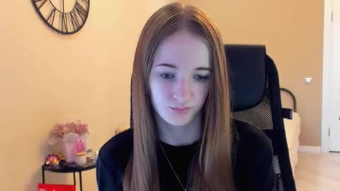 katekayer online show from October 20, 2025, 9:54 am