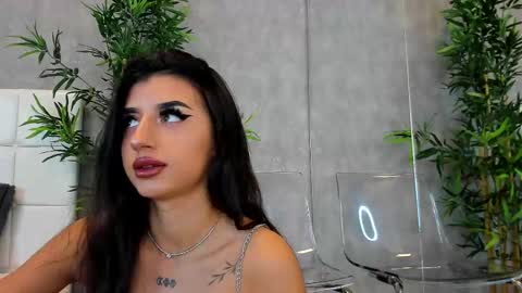 Kate online show from February 28, 2025, 6:43 am