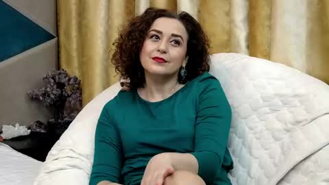 Snapshot of katequeenx chatting on May 4, 2026, 8:49 pm KateQueenston -- online show from May 4, 2026, 8:49 pm
