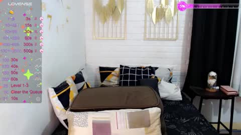 Snapshot of katethefairygodbarbie chatting on February 12, 2025, 3:05 pm online show from February 12, 2025, 3:05 pm