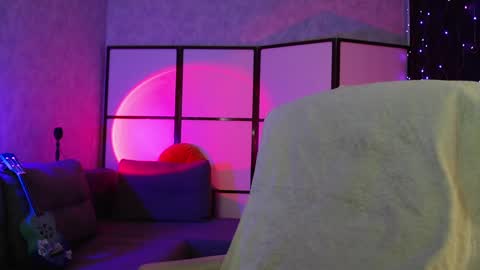 katherine_johnson online show from December 20, 2024, 7:55 am