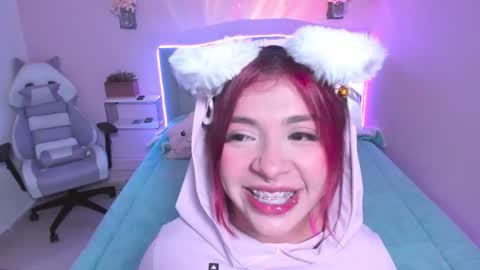 Snapshot of kathia_saenz chatting on December 19, 2024, 9:29 am Kathia  online show from December 19, 2024, 9:29 am