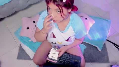 Snapshot of kathia_saenz chatting on February 18, 2025, 3:31 am Kathia  online show from February 18, 2025, 3:31 am