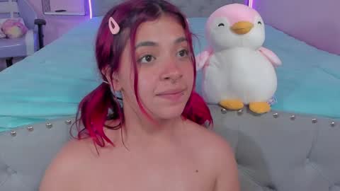 Snapshot of kathia_saenz chatting on March 7, 2025, 10:13 am Kathia  online show from March 7, 2025, 10:13 am