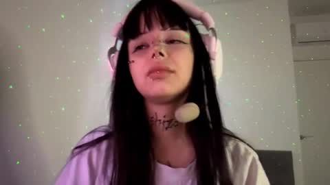 Luna online show from March 29, 2026, 4:51 pm