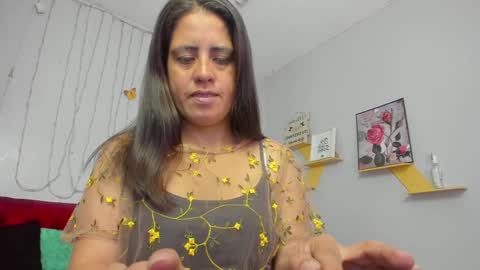 Paola online show from February 7, 2025, 12:39 pm
