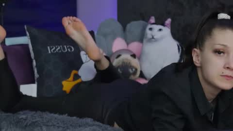 Snapshot of kathleen_frost chatting on December 12, 2024, 10:13 am kathleen_frost online show from December 12, 2024, 10:13 am