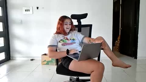 Snapshot of kathy3110 chatting on April 27, 2026, 8:40 pm Kathy online show from April 27, 2026, 8:40 pm