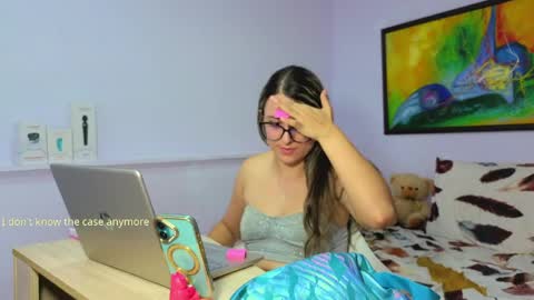 Khaterine online show from March 26, 2026, 10:48 pm