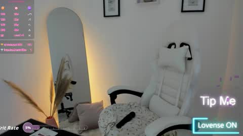 Katia online show from November 22, 2025, 5:56 pm