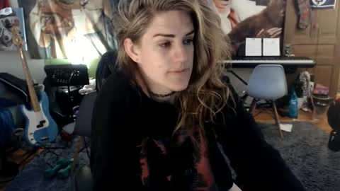 Katie online show from April 8, 2026, 2:55 am