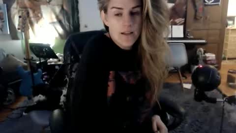 Katie online show from April 11, 2026, 5:45 am