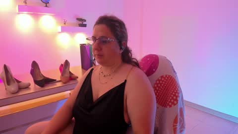 Katherine online show from September 29, 2025, 12:54 pm