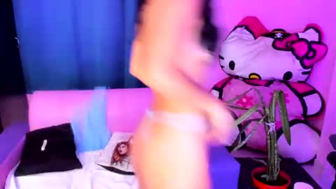 Snapshot of katiuska_doll_squirt chatting on June 23, 2026, 12:47 pm katiuska_doll_squirt online show from June 23, 2026, 12:47 pm
