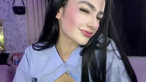 Snapshot of katleen_v chatting on July 1, 2026, 12:23 am Katleen. online show from July 1, 2026, 12:23 am