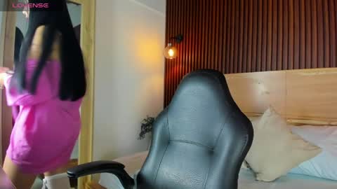 K A T   online show from April 1, 2026, 12:28 pm